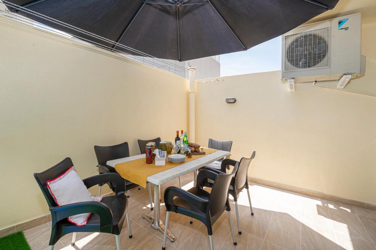 Summer Breeze 3 Bedroom Family Maisonette With Sunny Terrace In Mellieha - By Getawaysmalta Extérieur photo