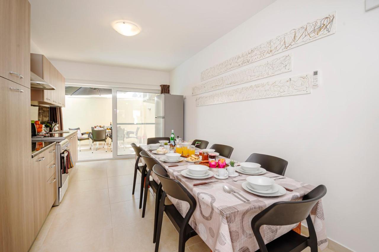 Summer Breeze 3 Bedroom Family Maisonette With Sunny Terrace In Mellieha - By Getawaysmalta Extérieur photo