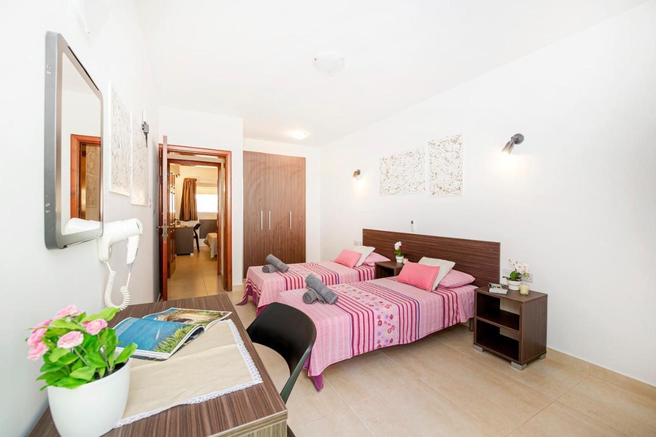 Summer Breeze 3 Bedroom Family Maisonette With Sunny Terrace In Mellieha - By Getawaysmalta Extérieur photo